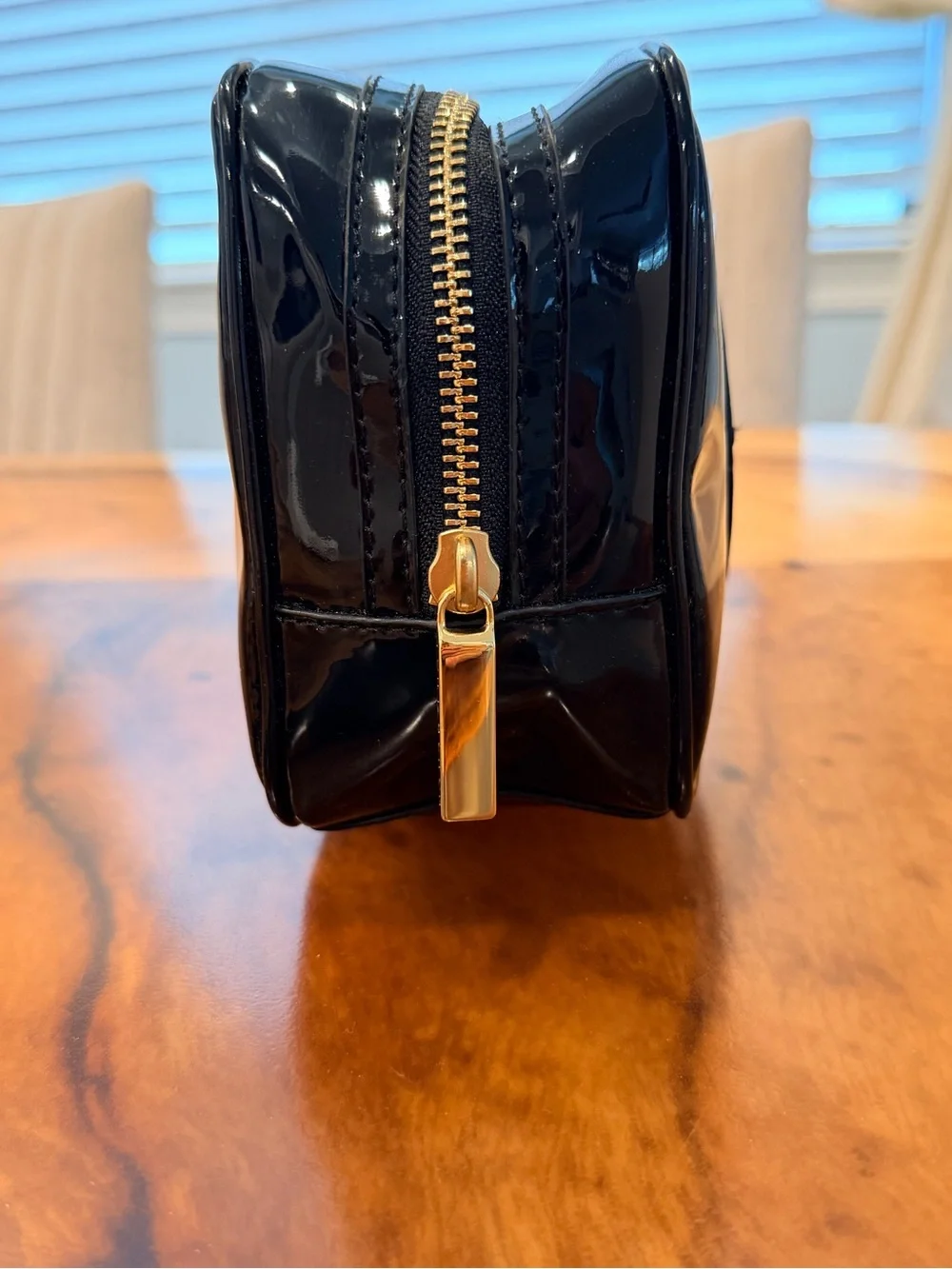 Tory Burch Black Patent Logo Cosmetic Case GUC